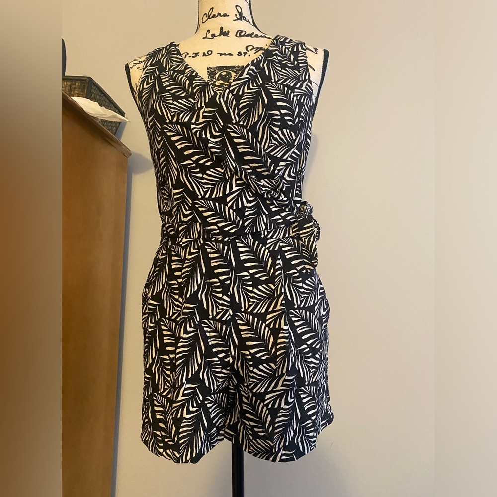 LOFT black and white leaf print romper.